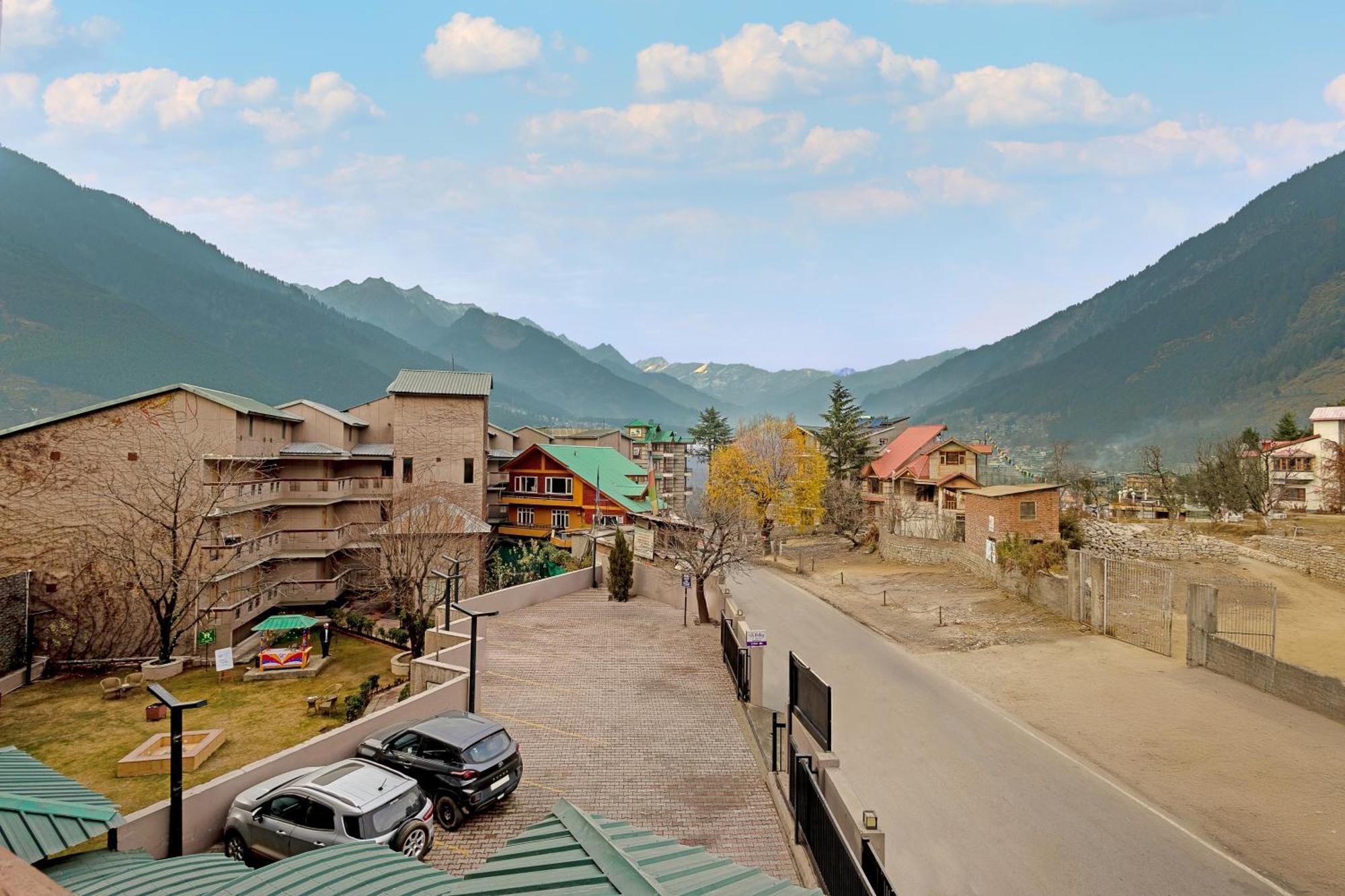 Sterling Manali — Photos 3