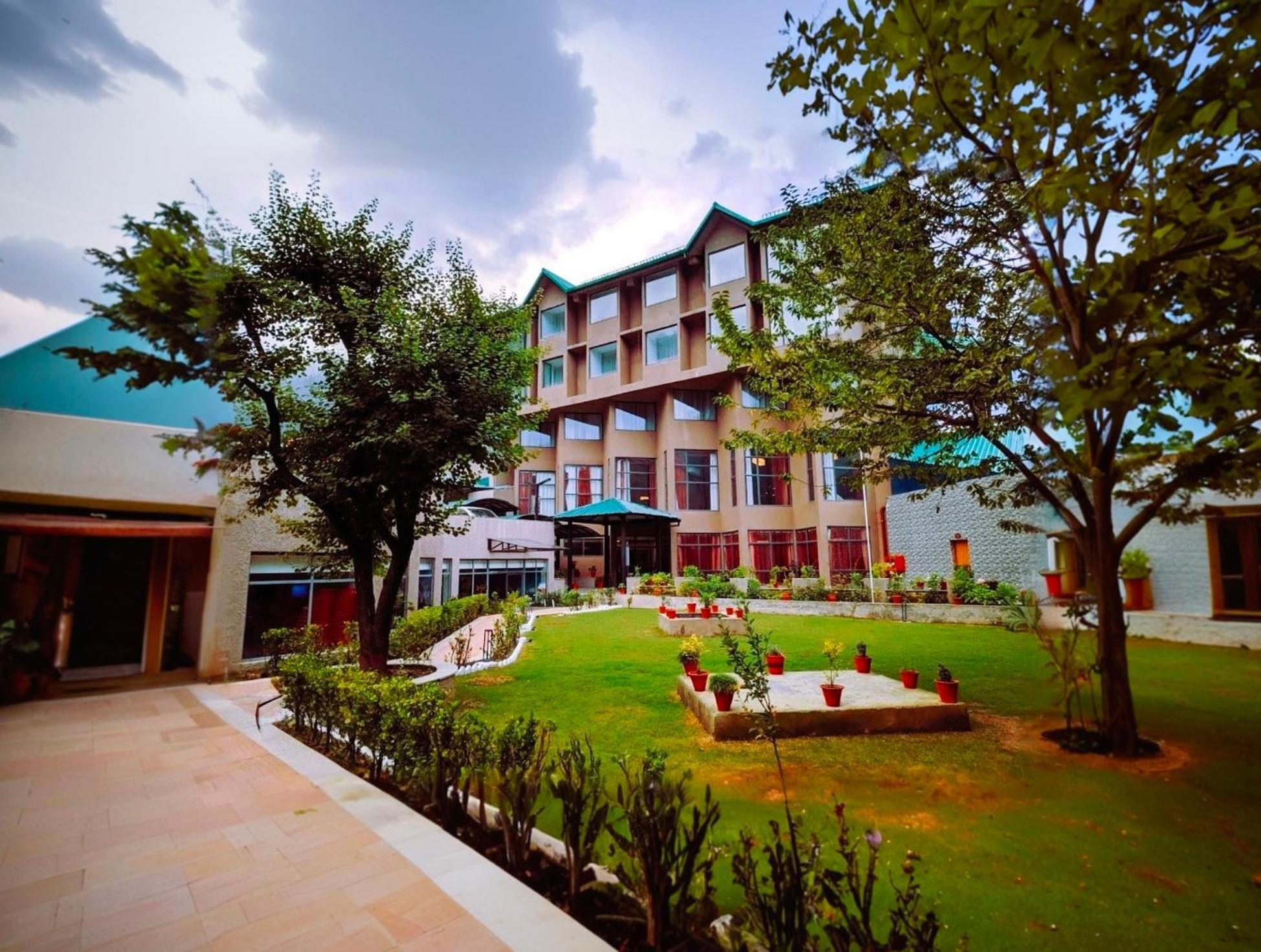 Sterling Manali, Manali